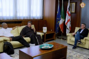 Nella foto un momento dell'incontro tra il Presidente Comandini e il vescovo di Malindi